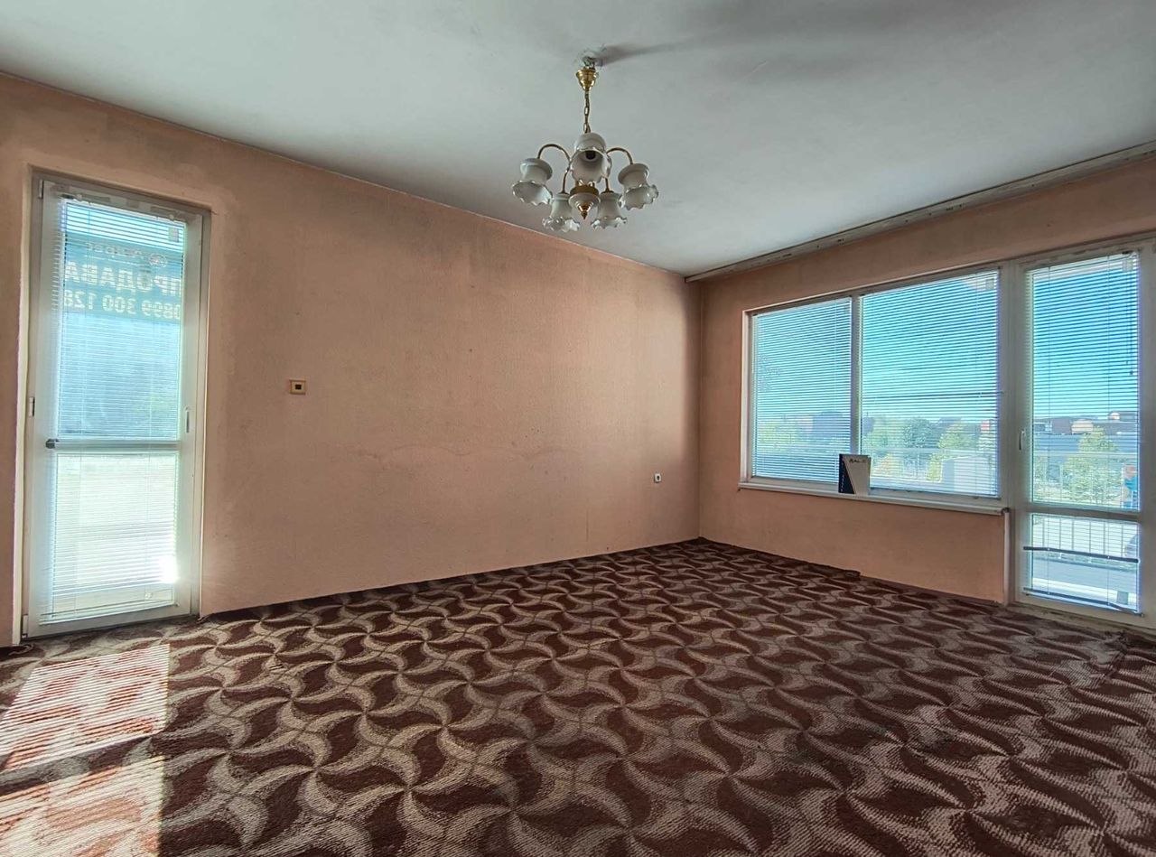 Продава се Тристаен апартамент в Русе, Родина 2 - 103 кв.м за 1263 €/кв.м - Снимка #4