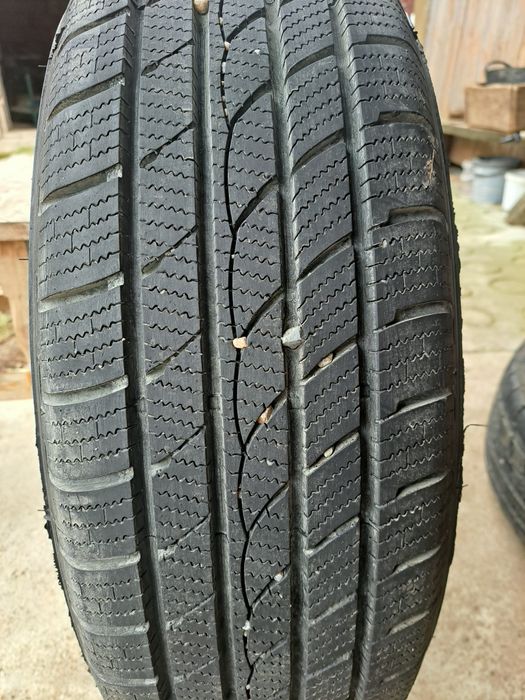 Vand anvelope 215/70/16