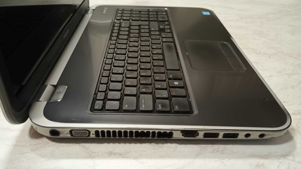 Laptop Dell Inspiron 17R 5720