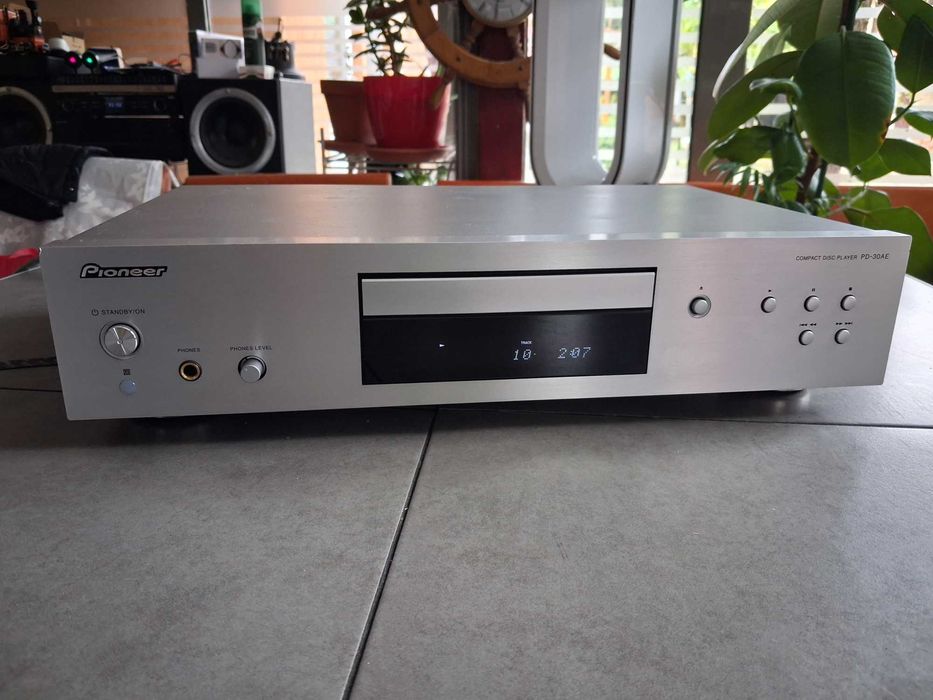 Pioneer PD-30AE.