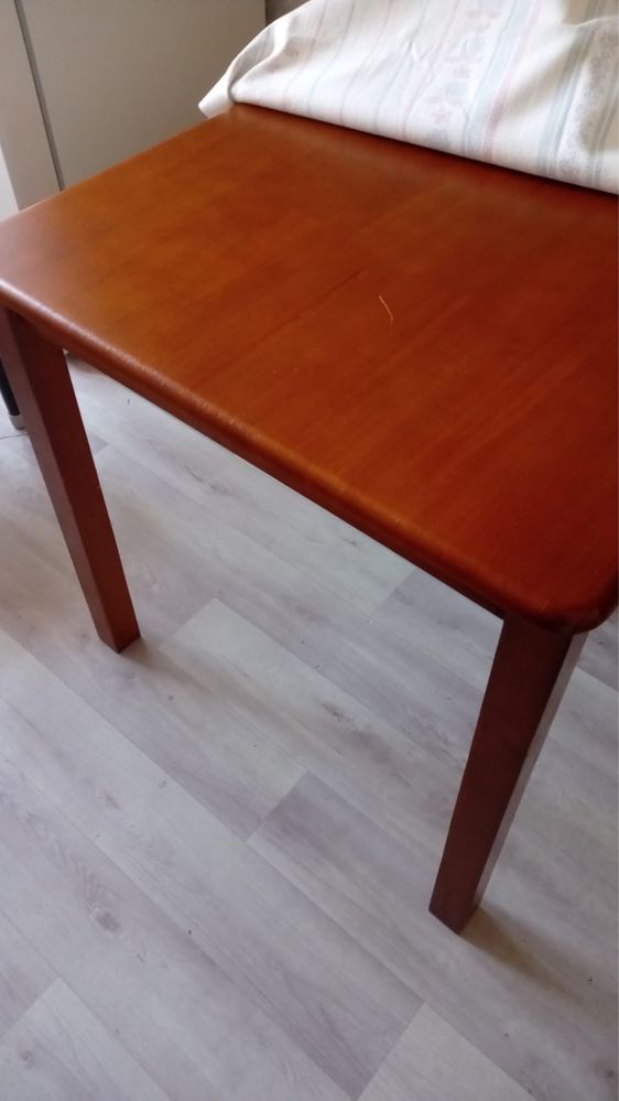 Продам Стол кухонный
