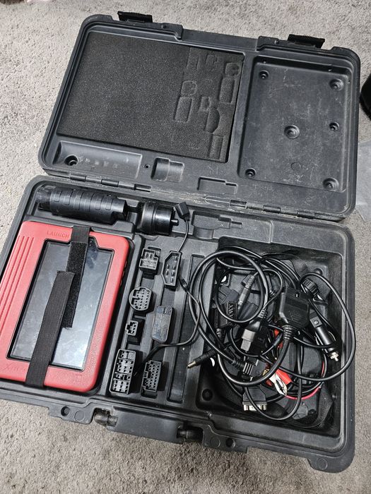 Продам автосканер Launch x431