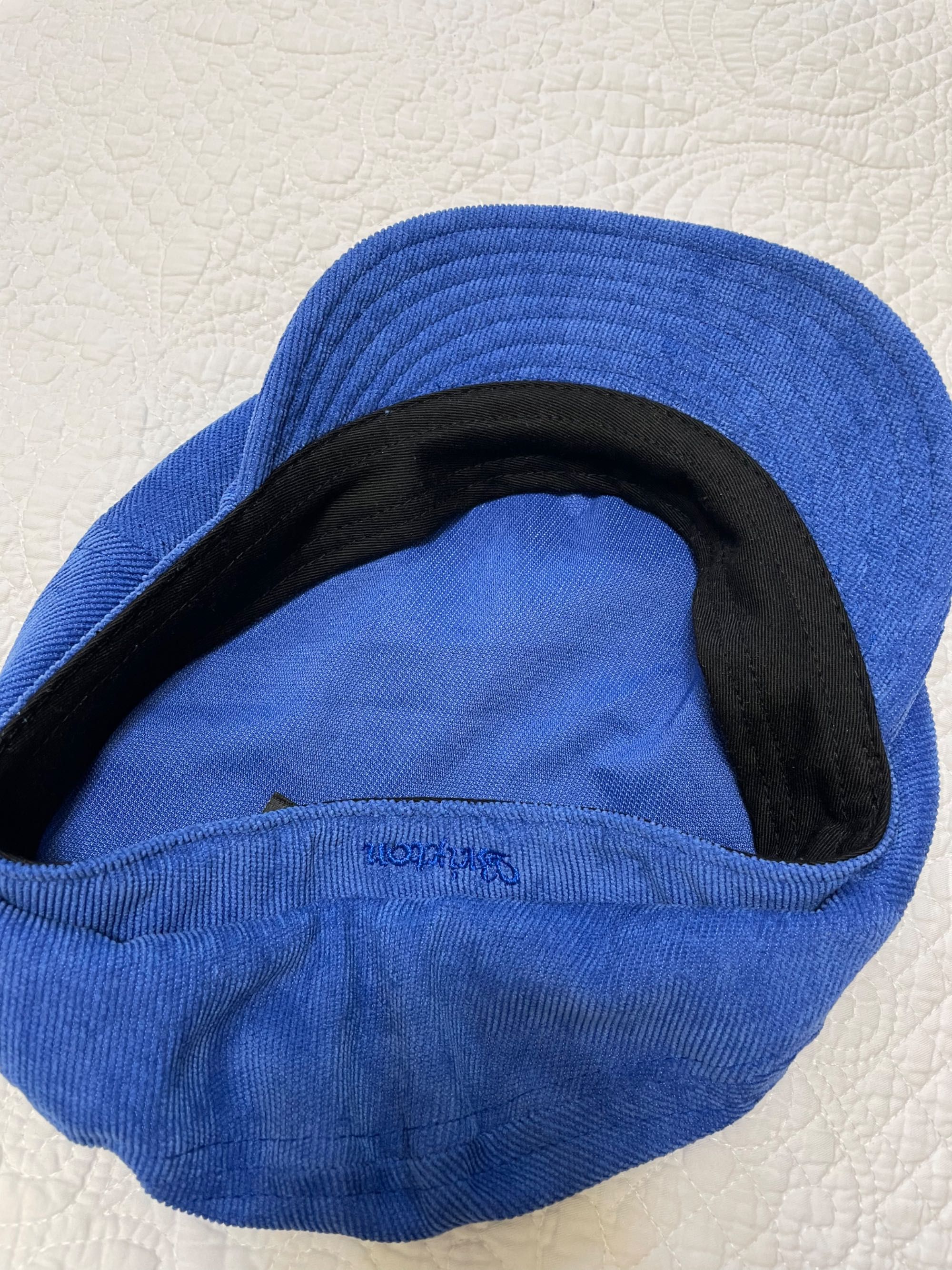 Стильная кепка из вельвета яркого синего цвета от Brixton(США), 56 р-р