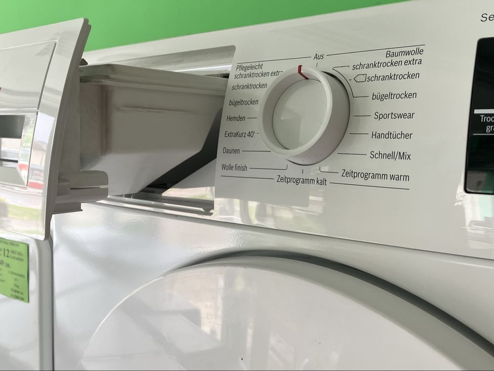 Сушилня BOSCH серия 6 самопочистваща с термопомпа 8 kg WTW 85430