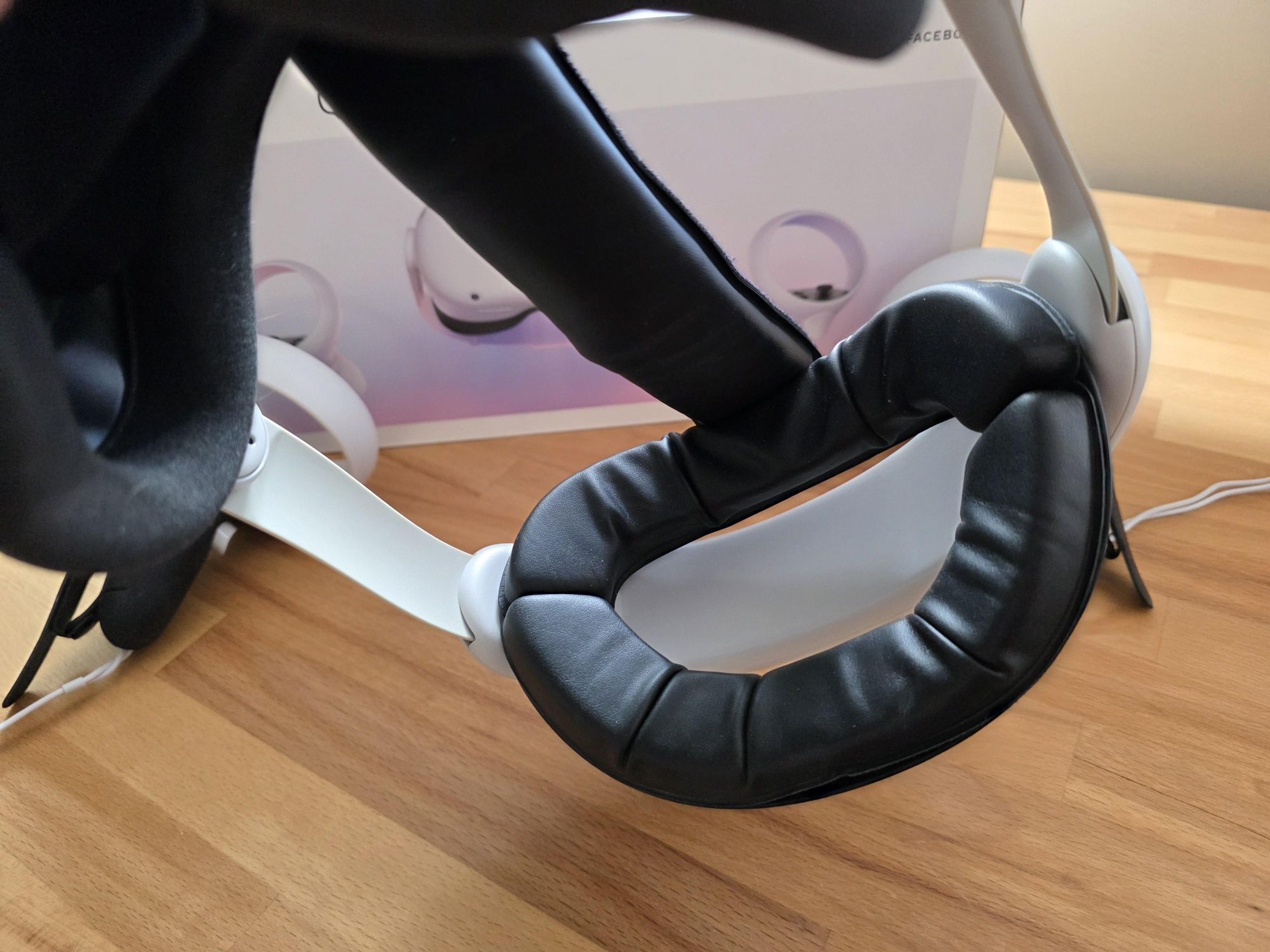 Oculus/Meta Quest 2 256GB VR Headset + Accessories