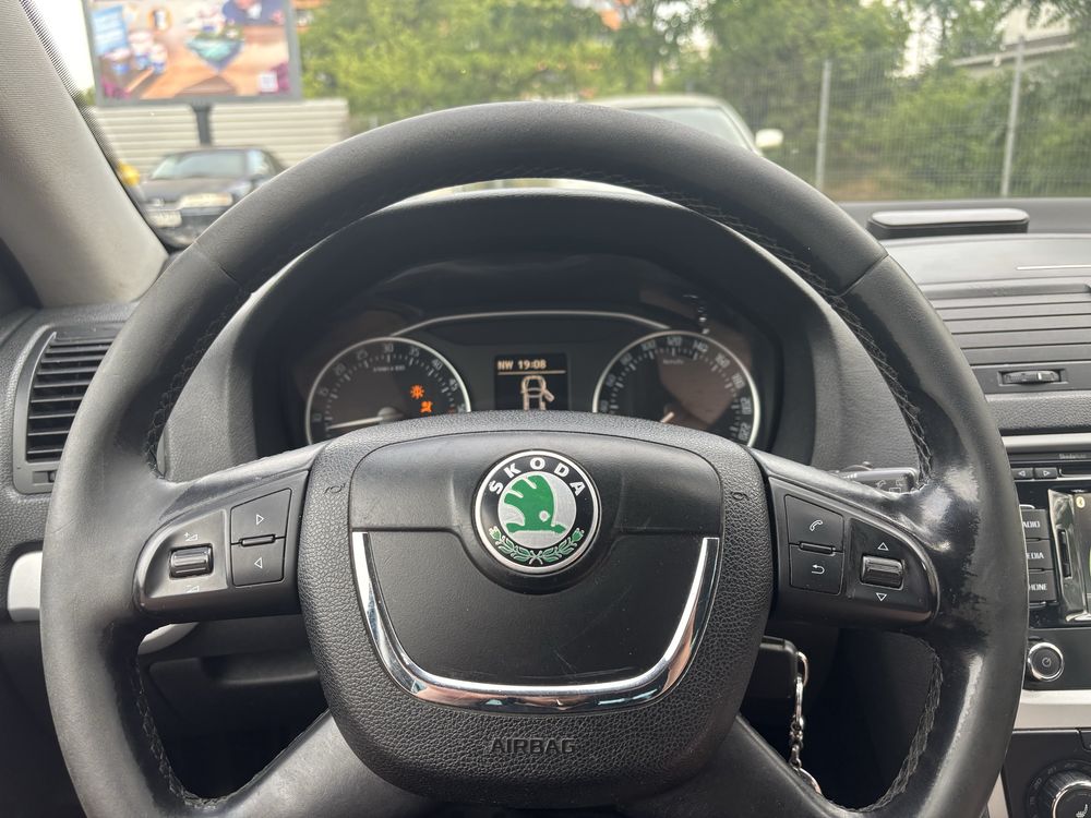 Skoda Octavia 2 facelift 1.6 tdi
