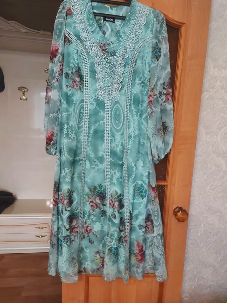 Продам турецкий платье 50 размер