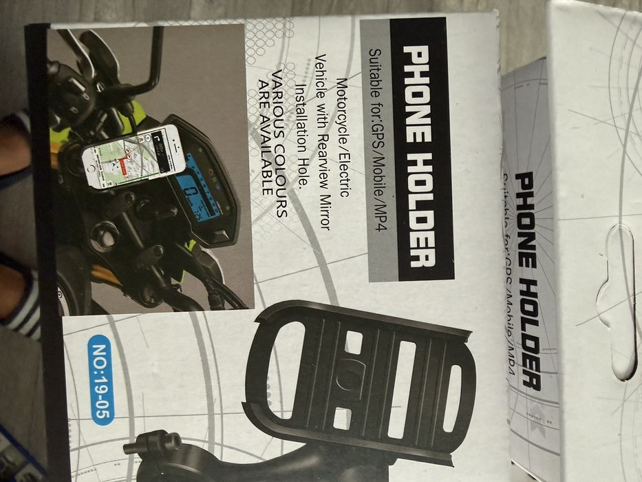 Suport din metal pentru telefon cu prindere pe bicicleta, trotineta.