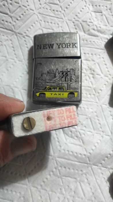 Bricheta Zippo Originală