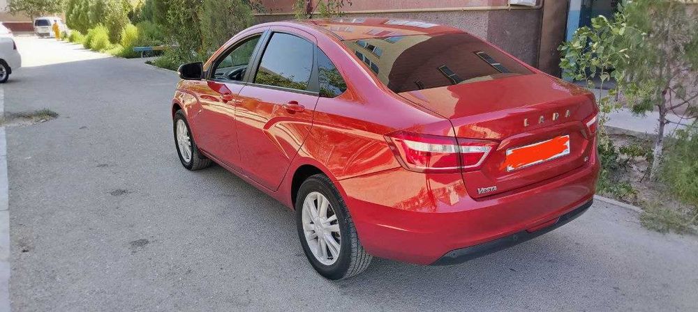 Lada Sedan (multimedia)