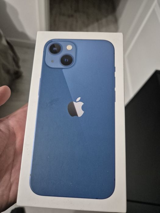 Cutie iphone 13 varianta blue