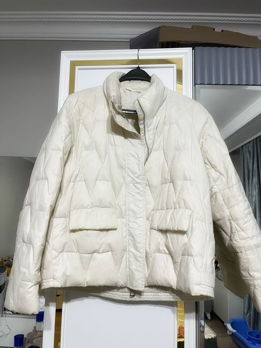 Белая женская куртка, как новая