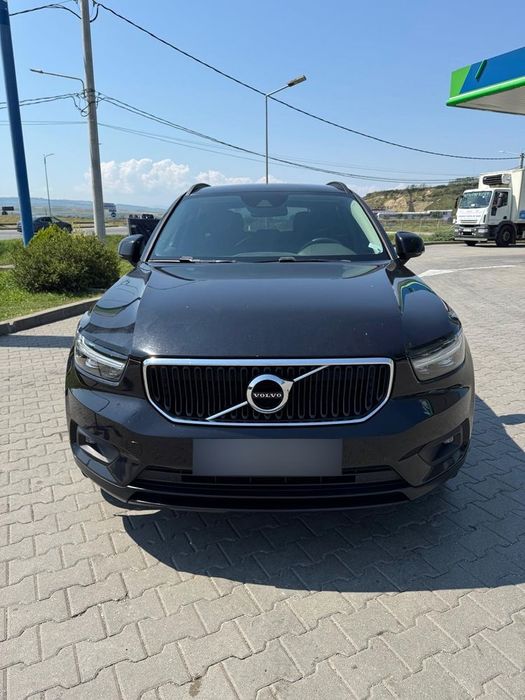 Volvo XC 40 Vând autoturism de familie în stare de funcționare foarte bună.
