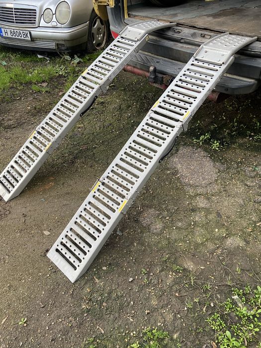 Рампи пътеки за ремарке платформа