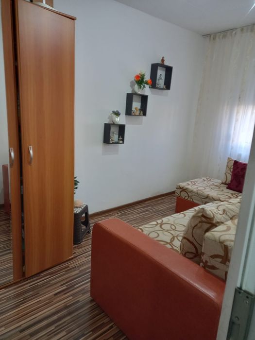 Vand apartament 2 camere
