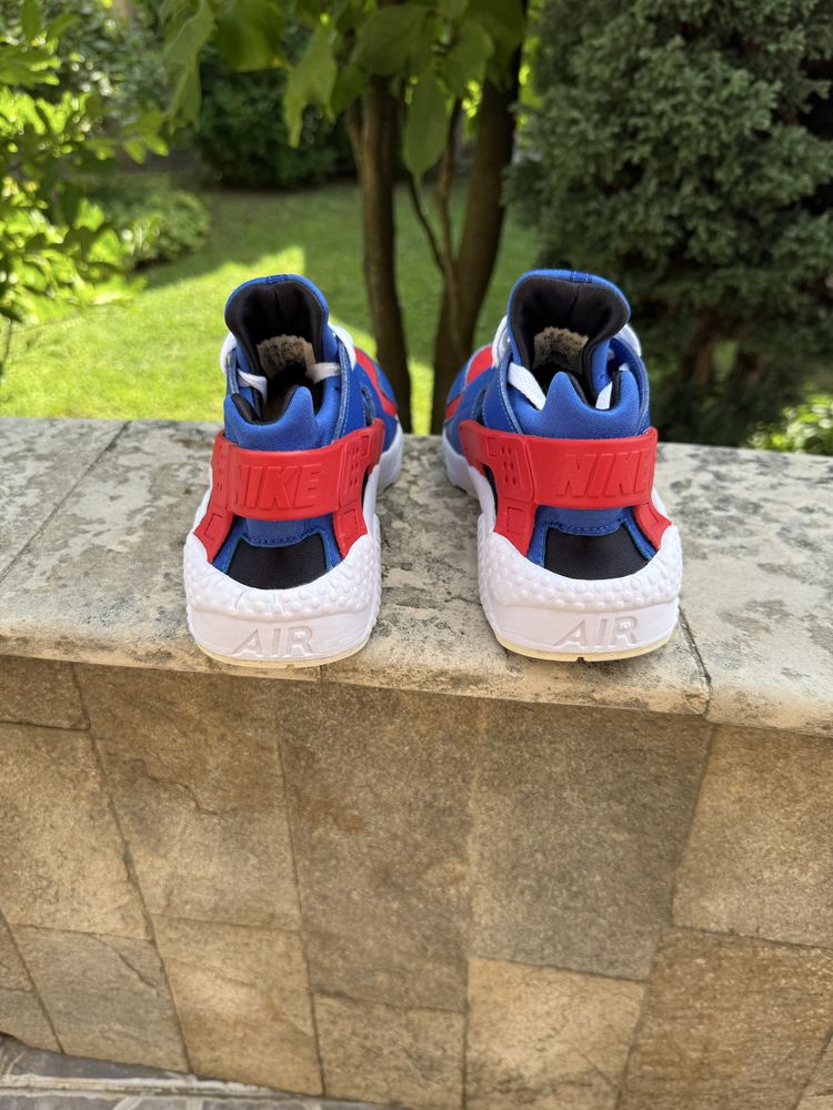 Дамски маратонки Nike Air Huarache