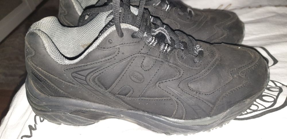 Vand pantofi sport Scholl