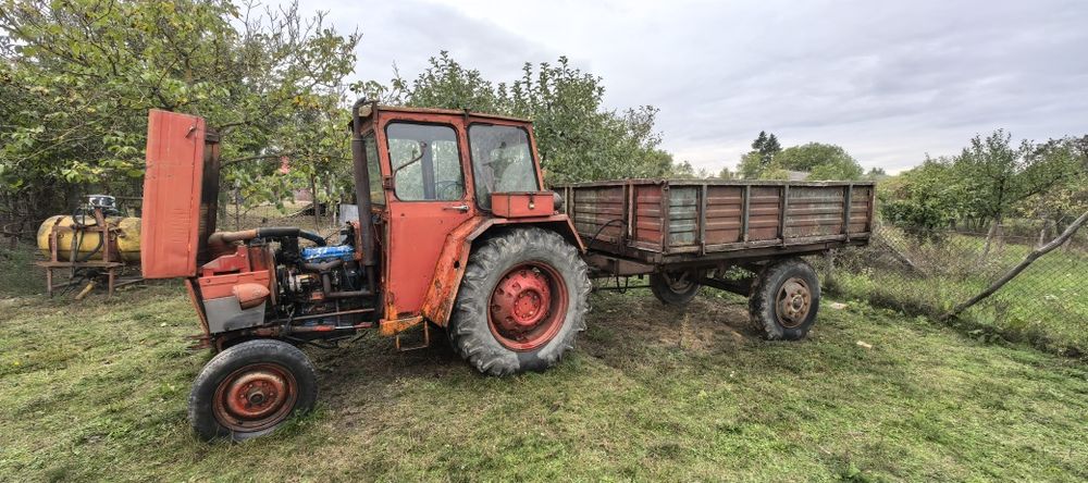 Vand Tractor UTB445+Remorca cu o axa