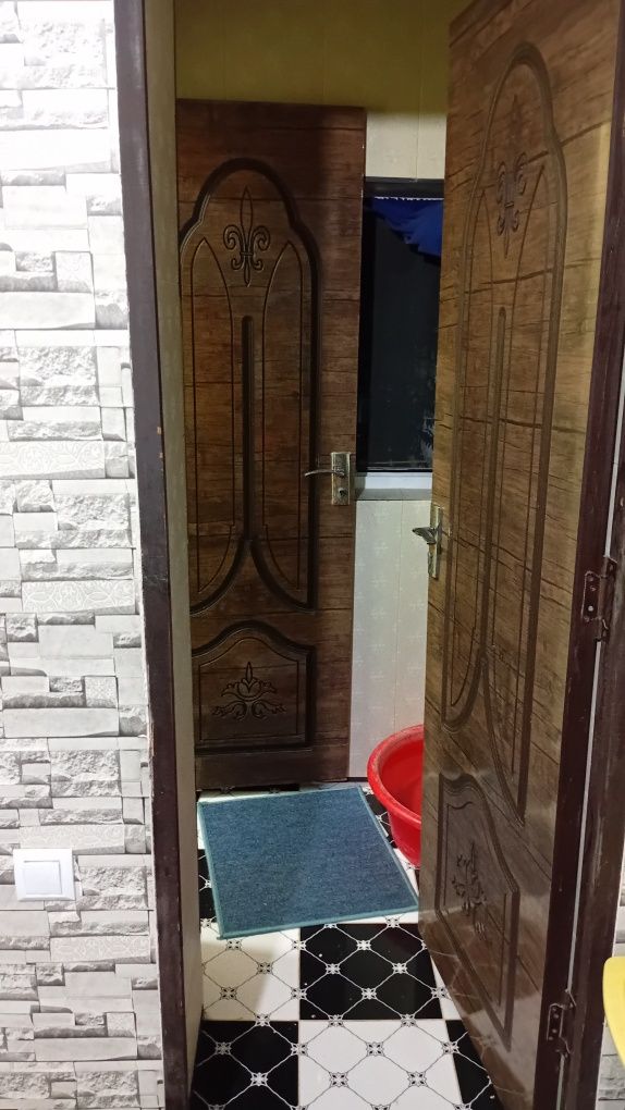Uy sotiladi 1 xonali Dom lekin 2xona qilingan