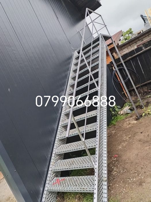 Vând scări zincate