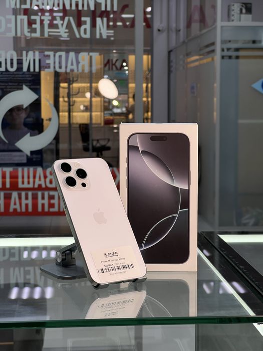 Айфон 16 про макс 256гб белый идеал