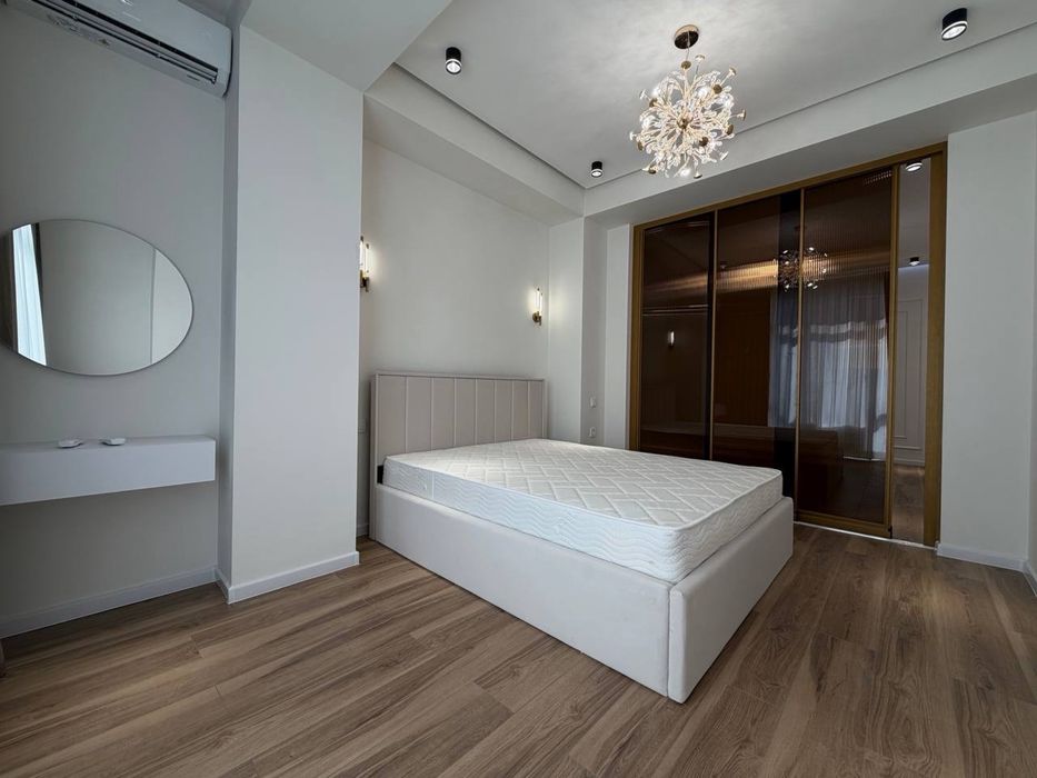 Новостройка Яккасарай сити мол 2/5/10 евроремонт 73 кв. м