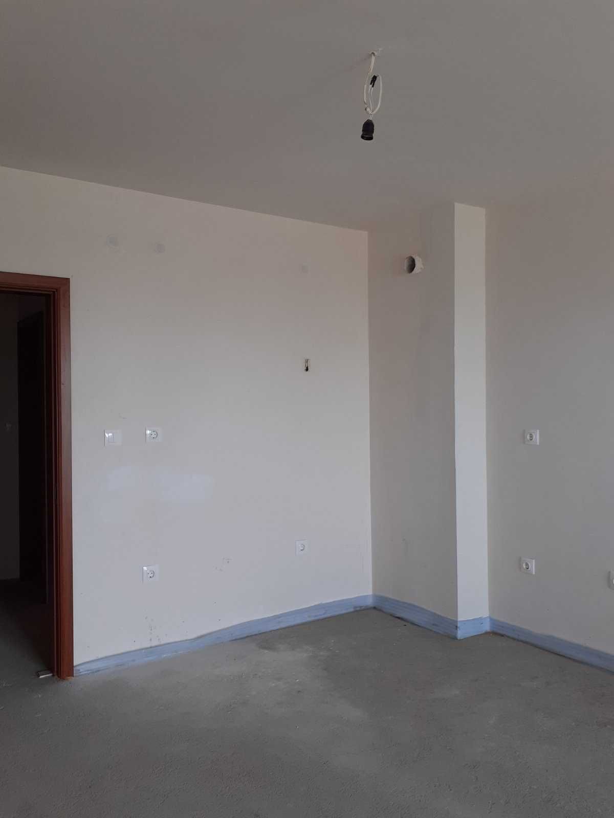 Продава апартамент двустаен просторен в гр.Пловдив