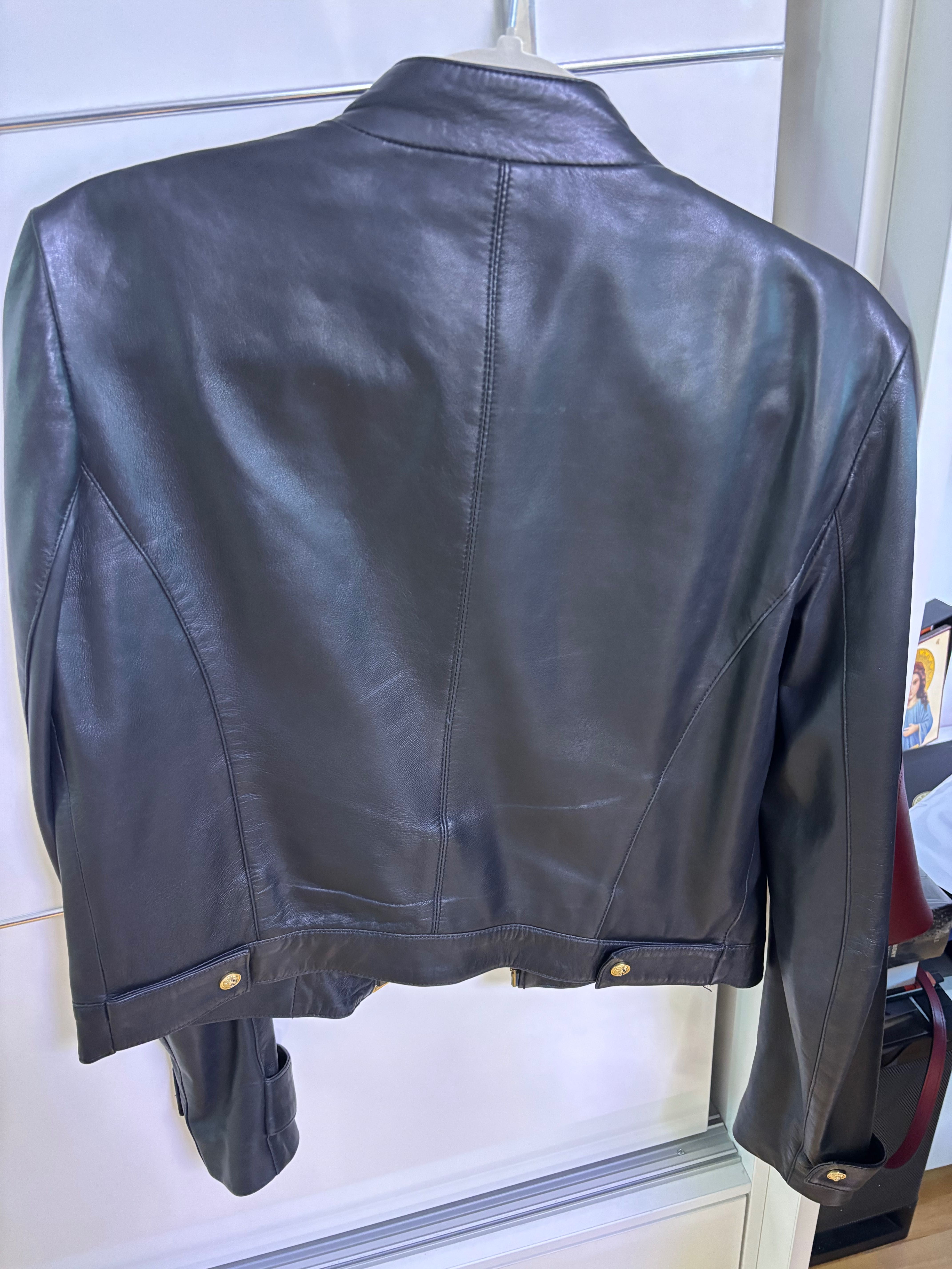 Geaca de piele Versus Versace de dama 44