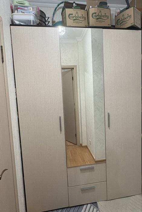 Шкаф, прихожка светлый беж