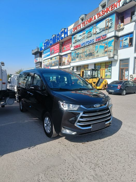 Jac M4 Miniven yoki Mikroavtobus Farqi yoq ikkalasi ham 166 666 somdan