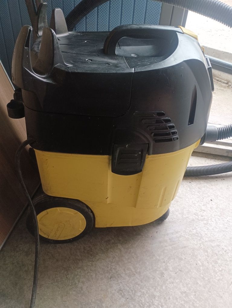 Karcher прахосмукачка с изтупване