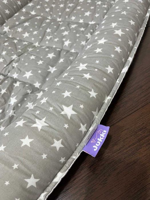 Cosulet bebelus pentru dormit Baby Nest
