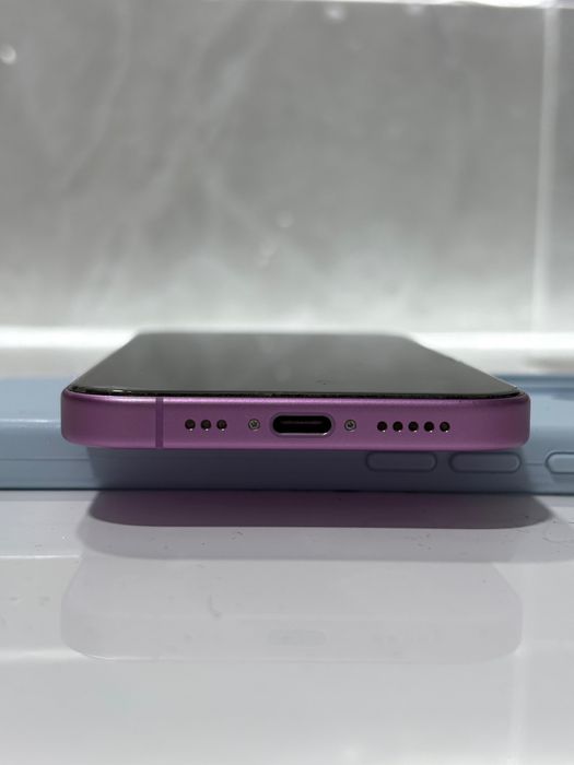 Iphone 16 розовый