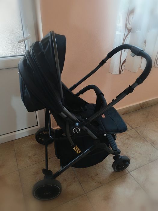 Cărucior sport cu maner reversibil tip troller Kidillo Carriage Black