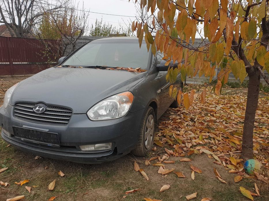 Far Stop Capota Aripa Oglinda Usa Trager Piese Hyundai Accent 2007 1.4