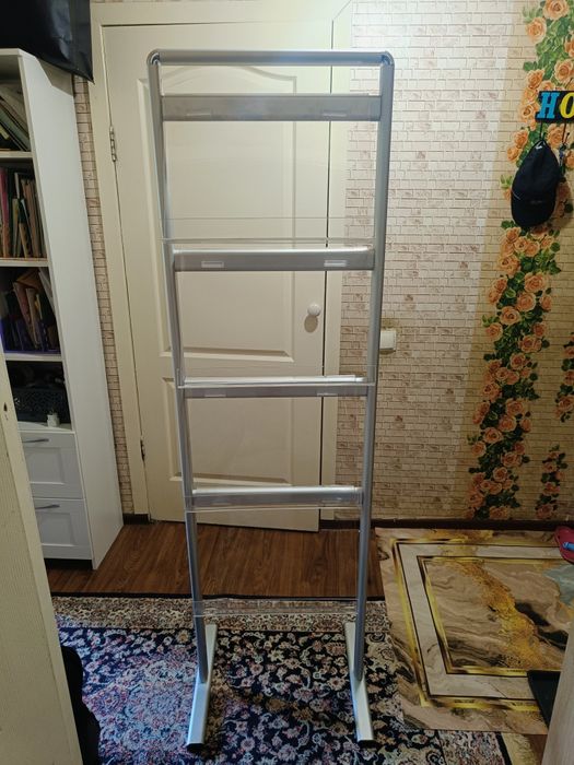 Рекламная стойка,стойка для журналов