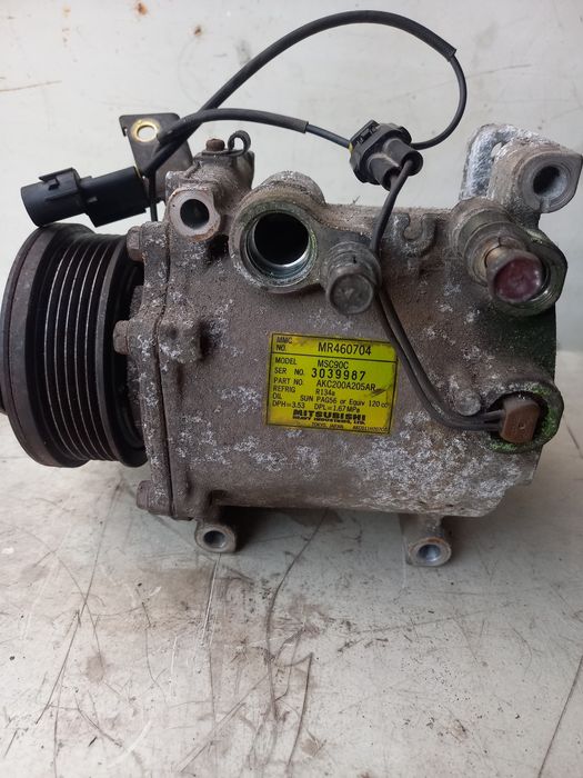 Компресор Mitsubishi Outlander 2.0i