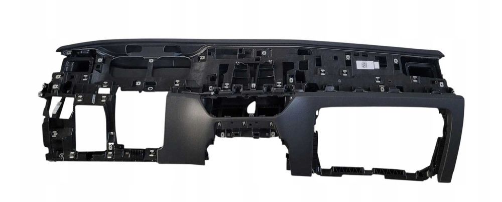 3J1857091 3J1857181 3J1857757 Ново табло VW Passat B9