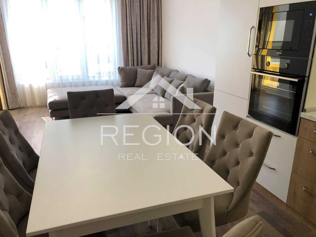 Дава се под наем Тристаен апартамент в Варна, Победа - 103 кв.м за 918 € - Снимка #9