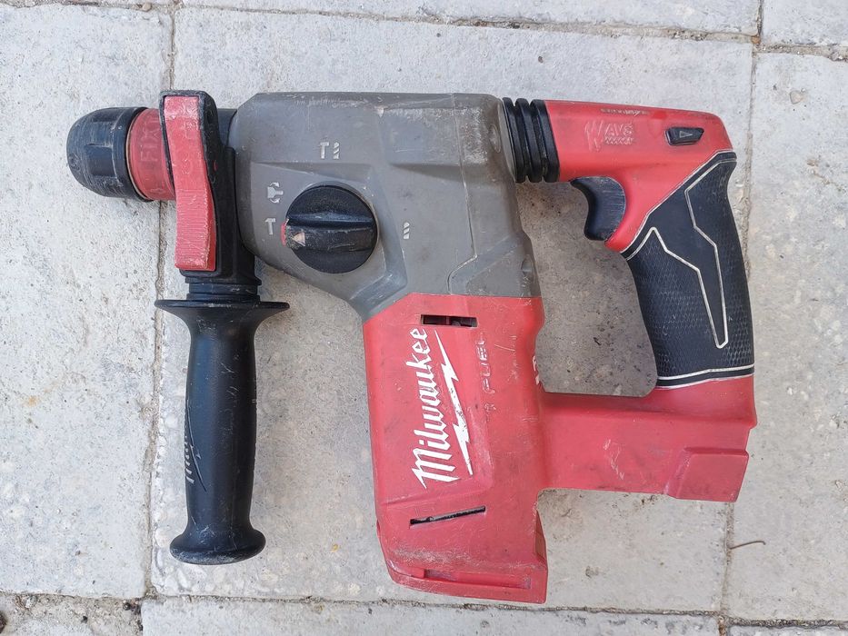 Перфоратор Milwaukee M18 CHX