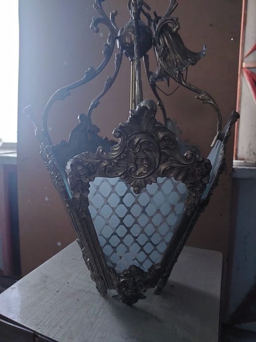 продам люстру бронза в хорошем состоянии