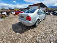 VW Bora 2.3 V5 На части