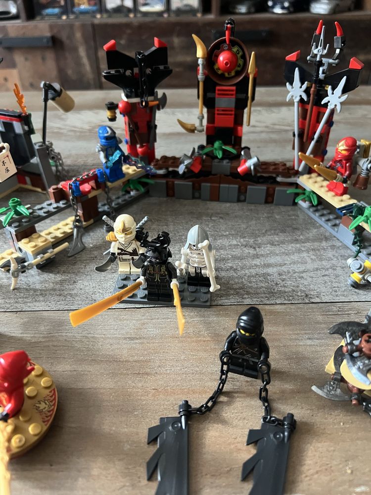 Lego Ninjago bulk ( фигурки + билд )