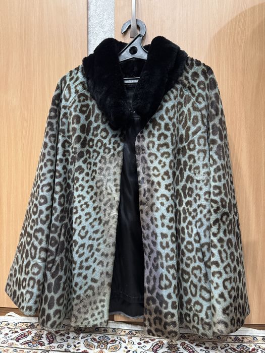 Шуба демисезонная.