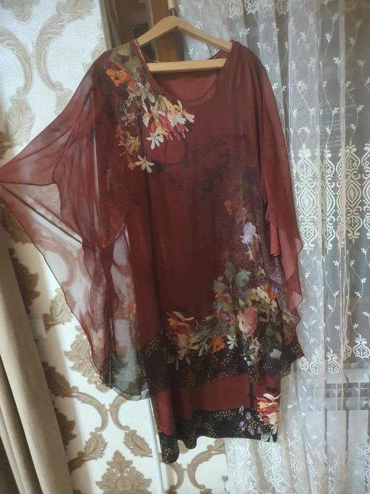 Платья женские .