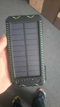 Baterie externa 10000mhA, încărcare de la soare