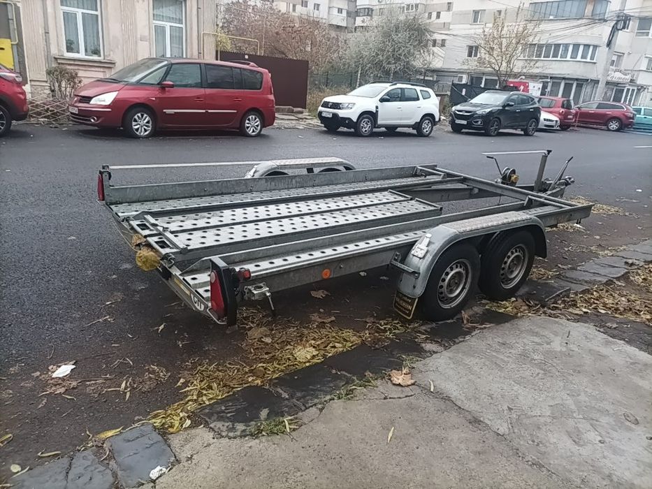 Închiriez platforma =150 lei/24h