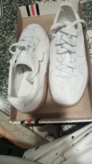 Продается обувь для мужчин и женщин