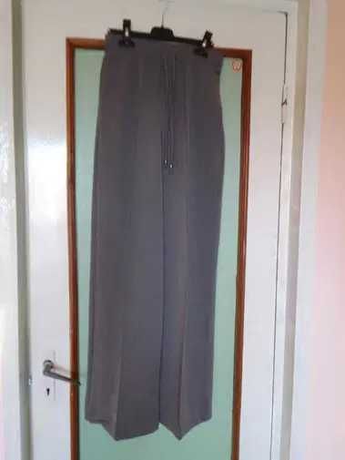 Pantaloni noi, Sinsay, cu crac larg - dama