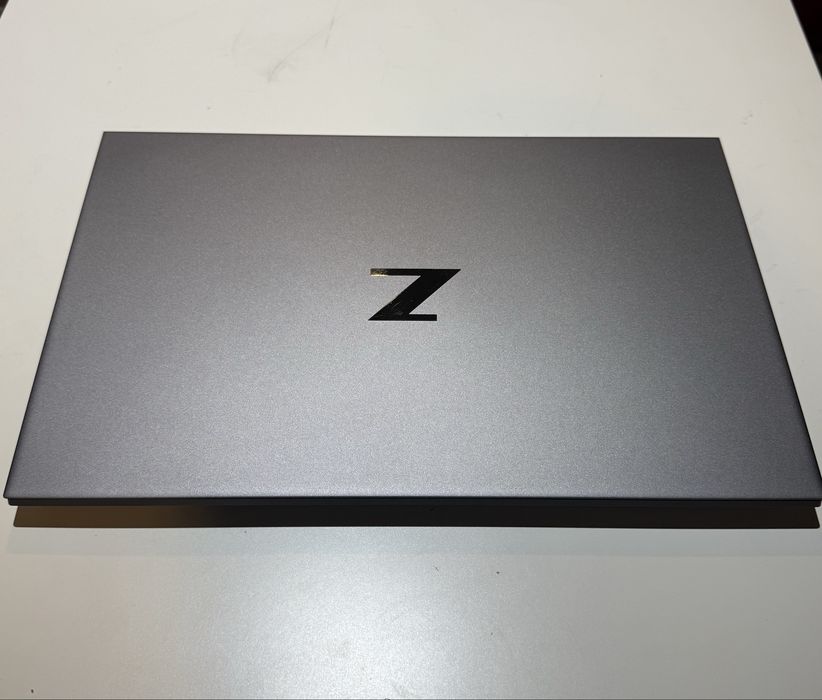 De vânzare: Laptop HP ZBook Studio G7 Mobile Workstation